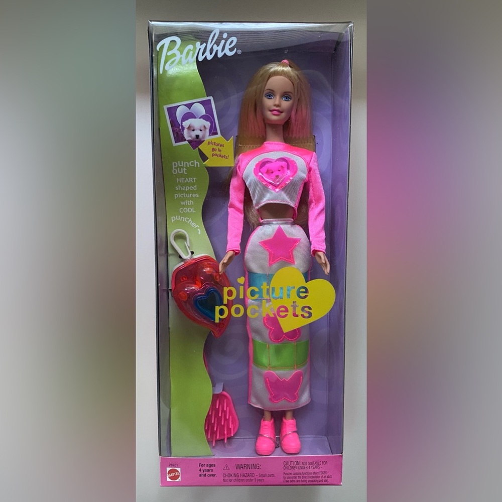 Picture Pockets Barbie Doll